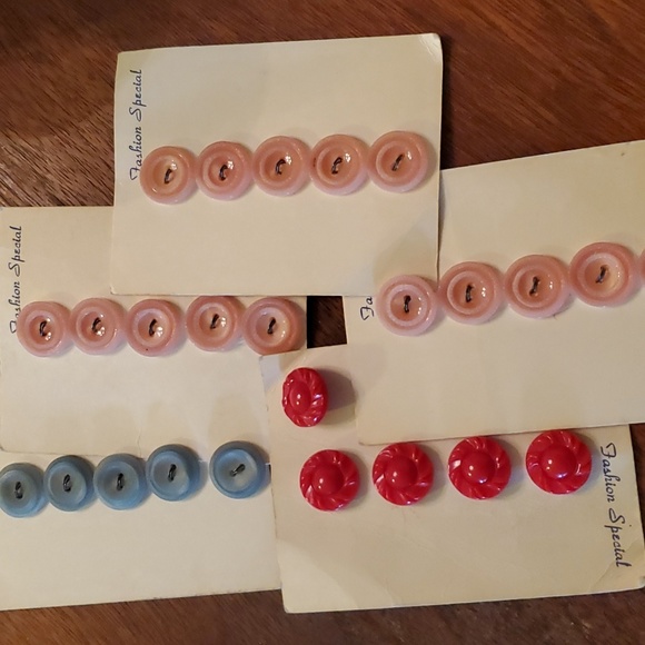 Vintage 50s Buttons - Picture 1 of 2
